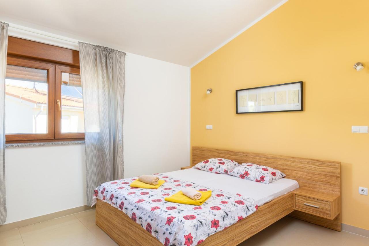 Marlera - Penthouse Lejlighed Ližnjan Eksteriør billede